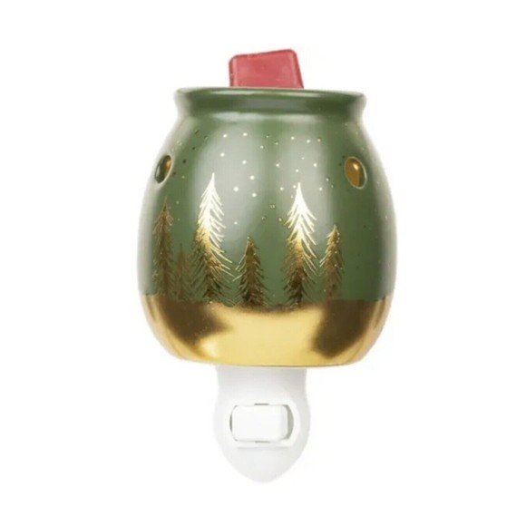 Better Homes Other - wax Warmer plug in